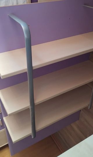 Armario y estantería juvenil
