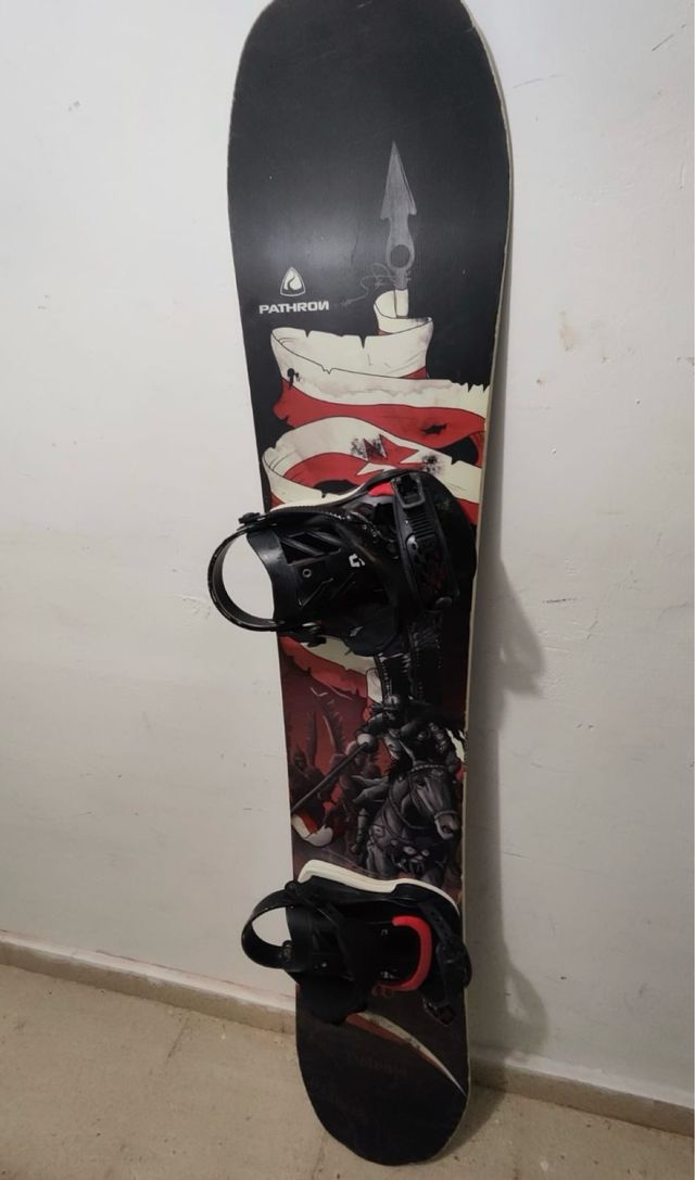 Tabla y fijaciones de snowboard