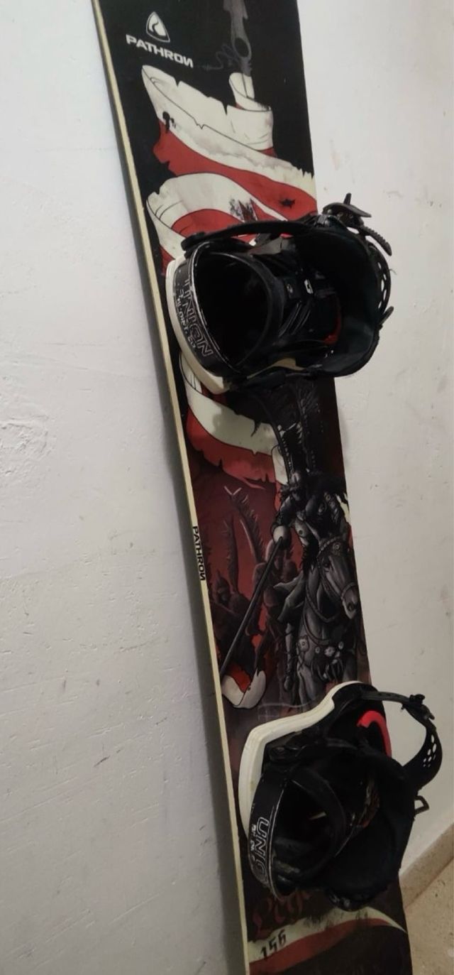 Tabla y fijaciones de snowboard