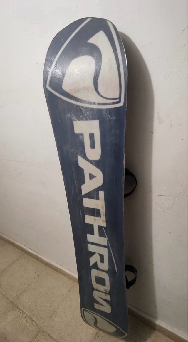 Tabla y fijaciones de snowboard