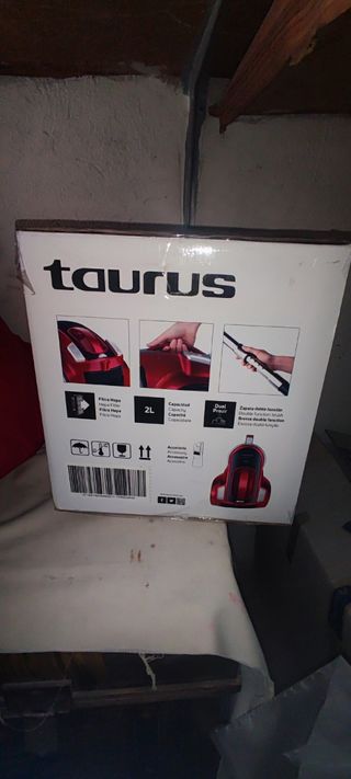 Aspirador Taurus 700w 2L