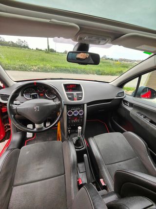 Peugeot 207 rc 