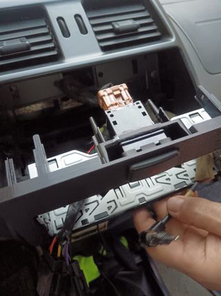 Marco adaptador  autorradio Nissan