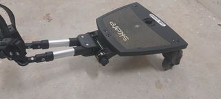 Sketer acoplable a carros de niños.