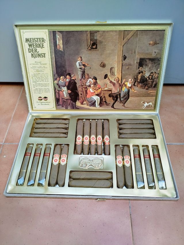 Caja antigua completa año 60 origen alemán