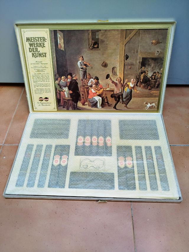 Caja antigua completa año 60 origen alemán