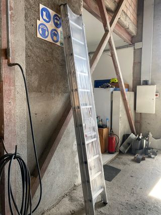Escaleras de aluminio nuevas