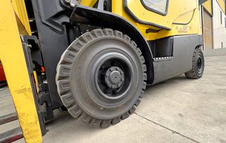 CARRETILLA ELEVADORA GAS 2000 KG ECONOMICA