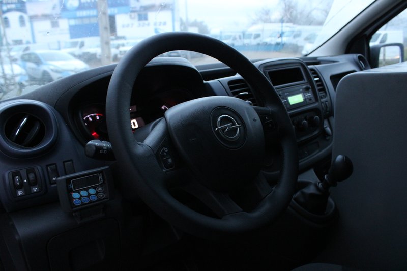 Opel Vivaro 2018, foto 4