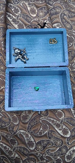 Caja madera artesanal amor propio