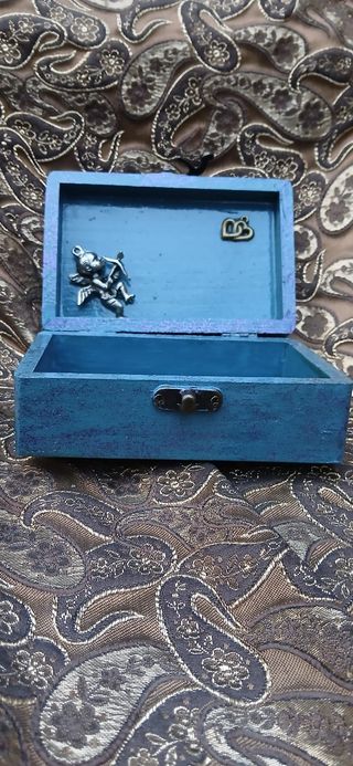 Caja madera artesanal amor propio