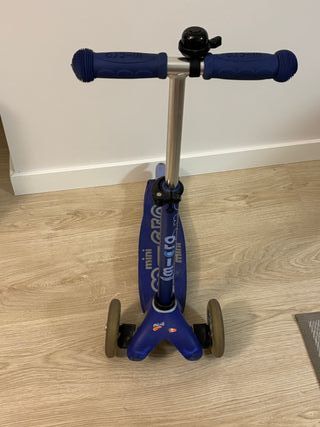 Patinete Mini Micro con asiento.