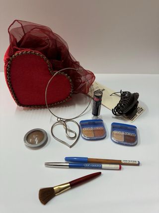Lote maquillaje 1 San Valentín