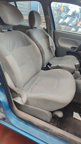 RENAULT CLIO II 1.2 G 2002