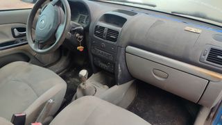 RENAULT CLIO II 1.2 G 2002