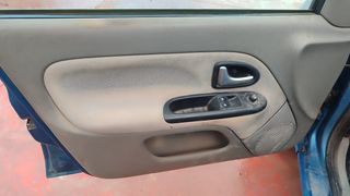 RENAULT CLIO II 1.2 G 2002