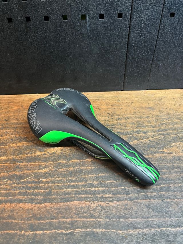 Sillin selle italia flite k carbono