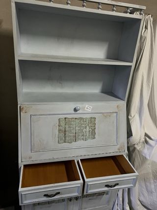 Mueble madrera con ruedas