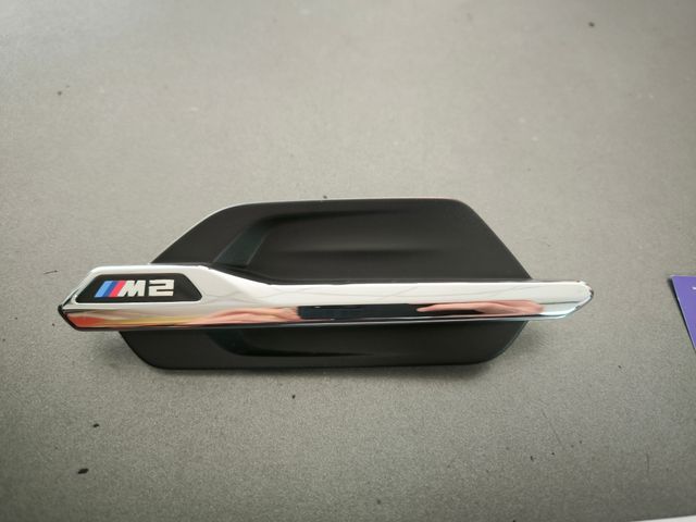 emblema aleta izquierda bmw m2 f87