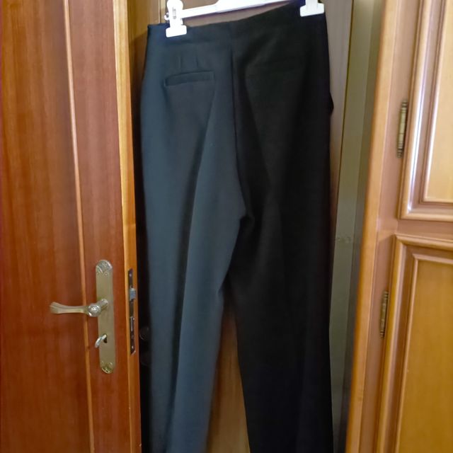 Pantaloni kaos