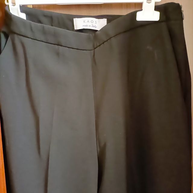 Pantaloni kaos