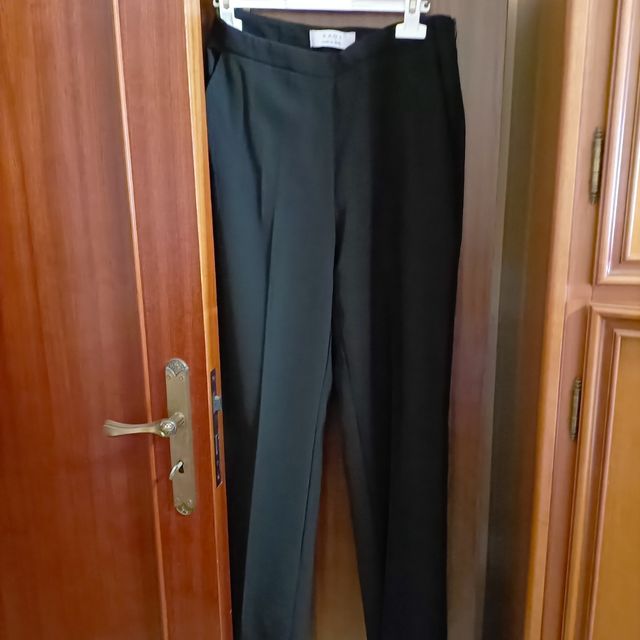 Pantaloni kaos