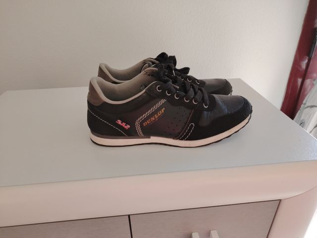 Zapatillas hombre Dunlop negra