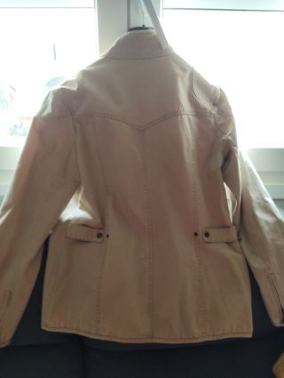 Chaqueta informal entretiempo bolsillos delante