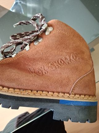 Botas montaña mujer