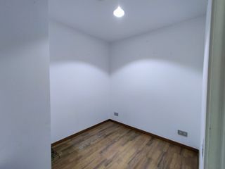 R-7937654 Alquiler Local Comercial en Esplugues