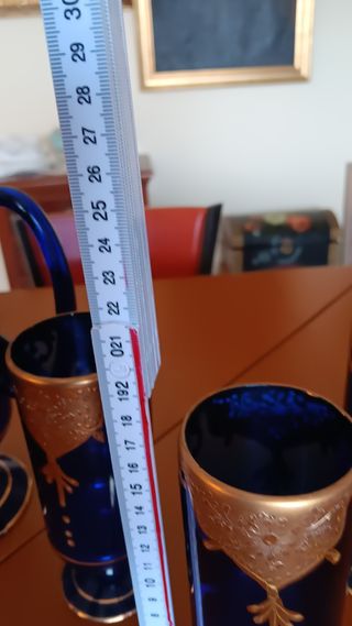 6 bicchieri antichi con caraffa