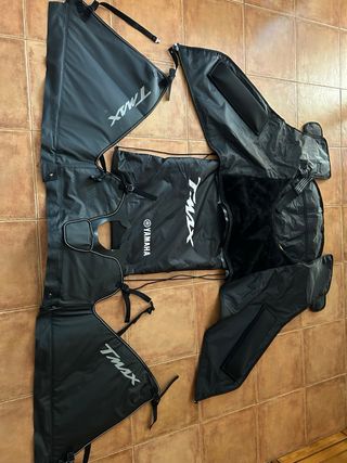 Manta Yamaha T max 560