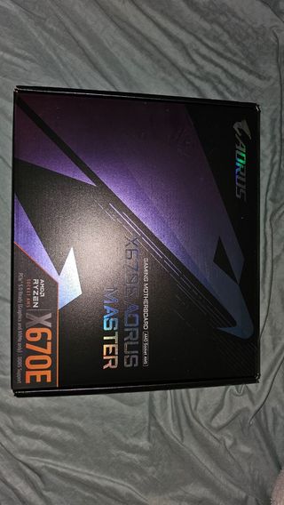 Placa base gigabyte x670E aorus master LEER DESC!!