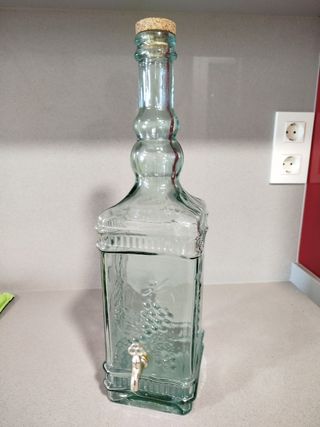 Botella cristal con grifo 