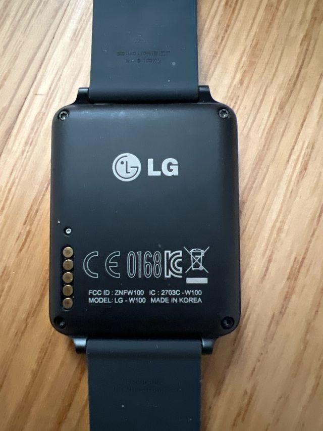 Reloj inteligente LG W100