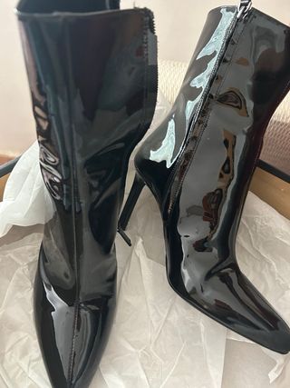 Botines charol. T 39