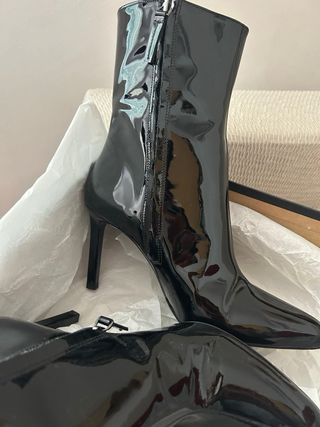 Botines charol. T 39