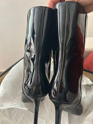 Botines charol. T 39