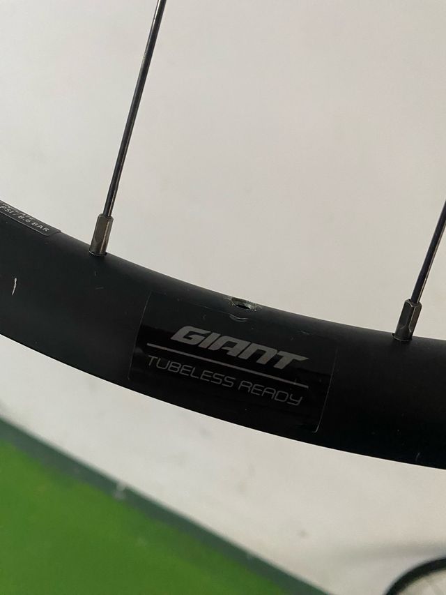 Ruedas de carretera Giant PR2 tubeless disco.