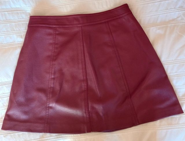 Minifalda burdeos