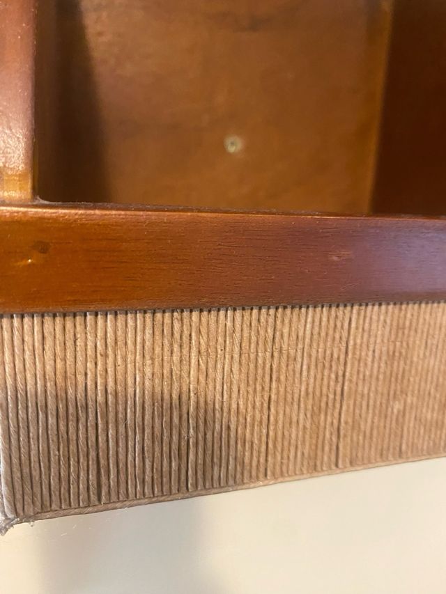 Estanterías madera y caña