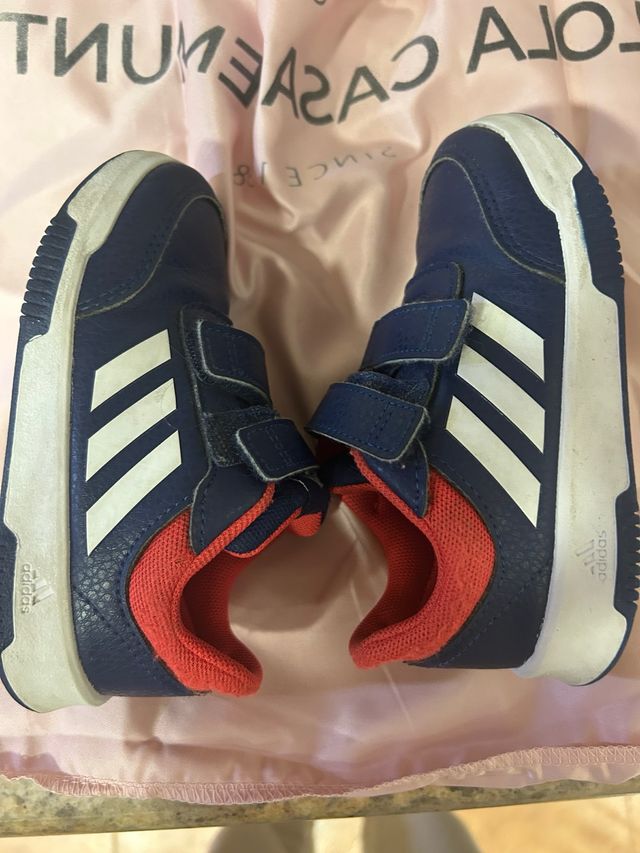 Zapatillas Adidas niño/niña 26