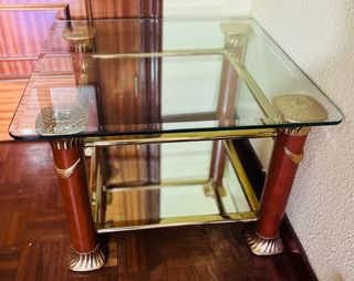 Mesa de cristal pequeña