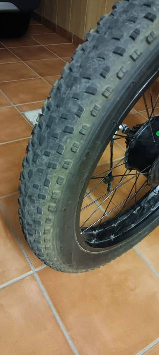 rueda con motor fat de 26