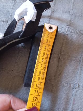 Sandalias tacón negra