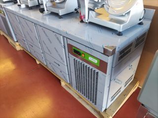 BAJO MOSTRADOR 3 PUERTAS HOSTELERIA NUEVO