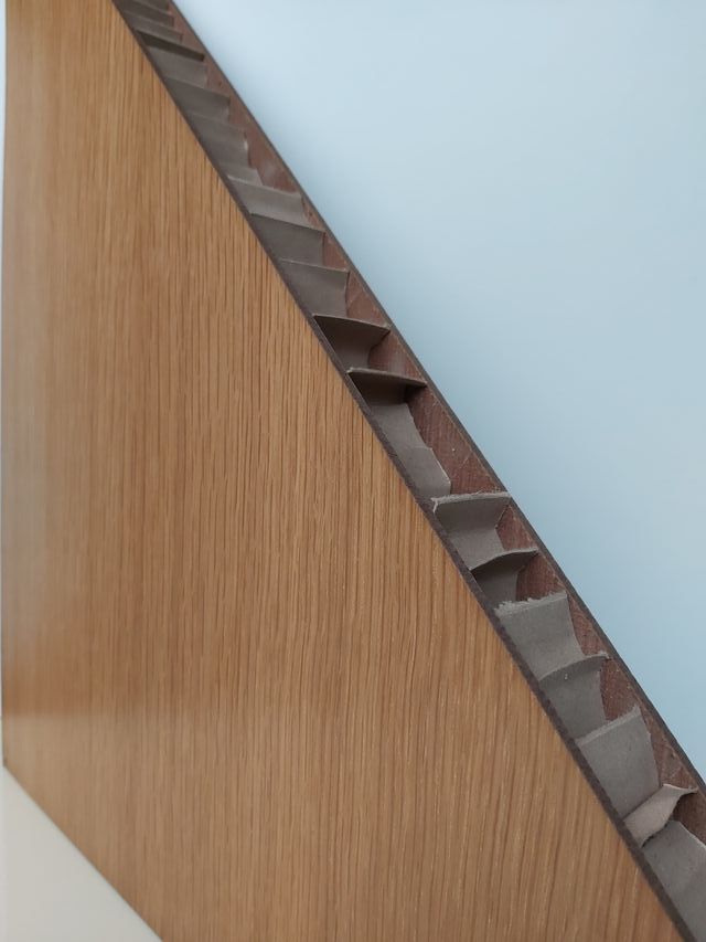 PUERTAS ROBLE LISAS 82,5