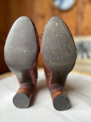 Botin cobre piel serpiente