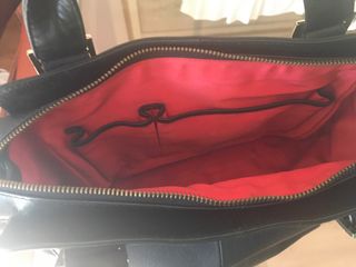 Bolso de piel negro