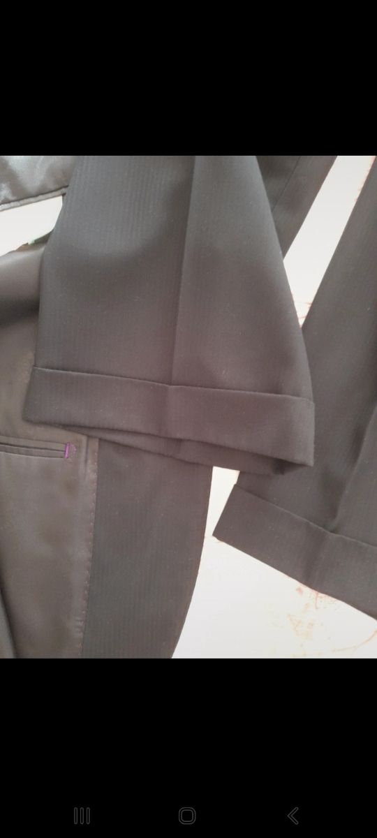 Abito uomo con camicia in regalo